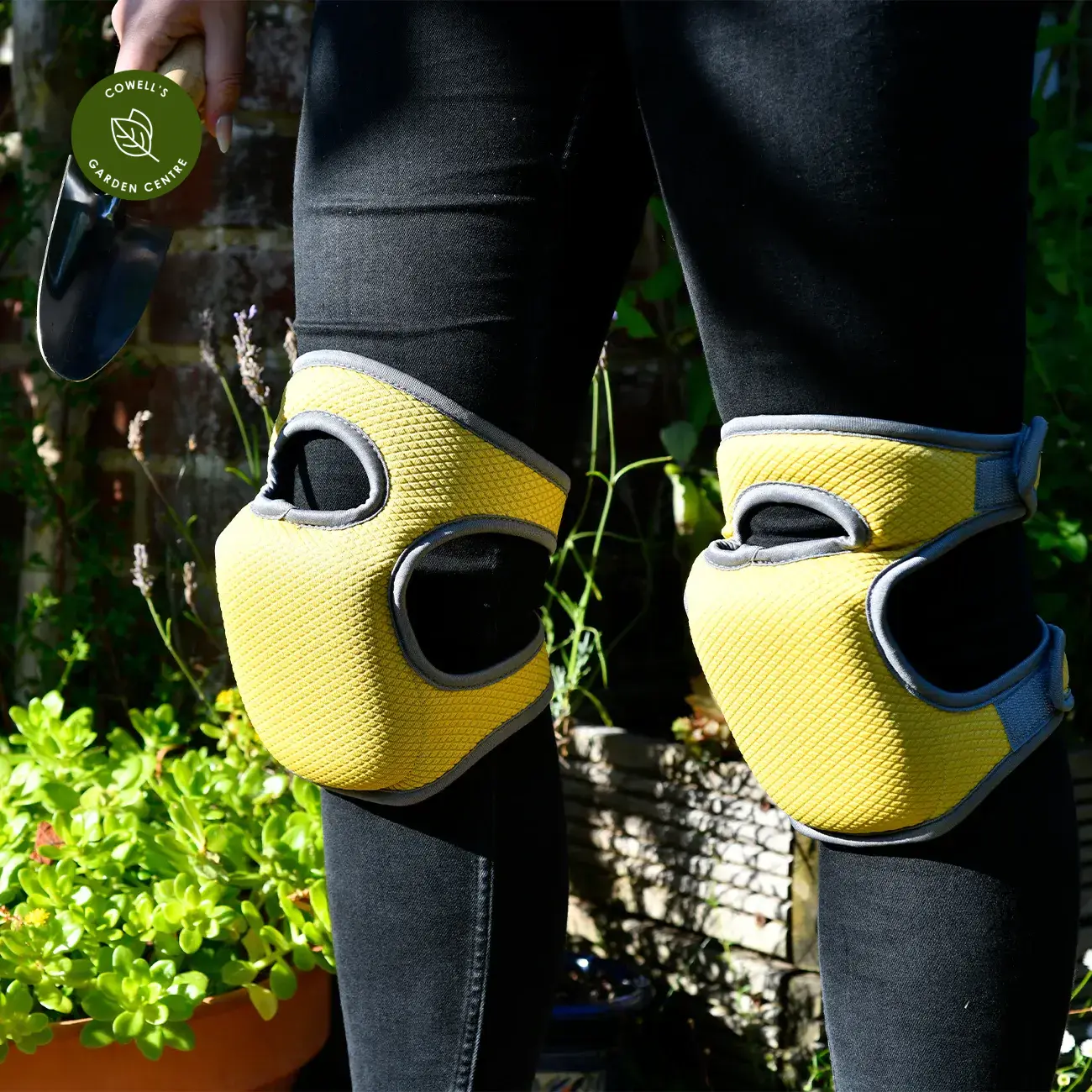 Burgon & Ball Kneelo Knee Pads - Wheatsheaf 5 Burgon & Ball Kneelo Knee Pads - Wheatsheaf - Image 3