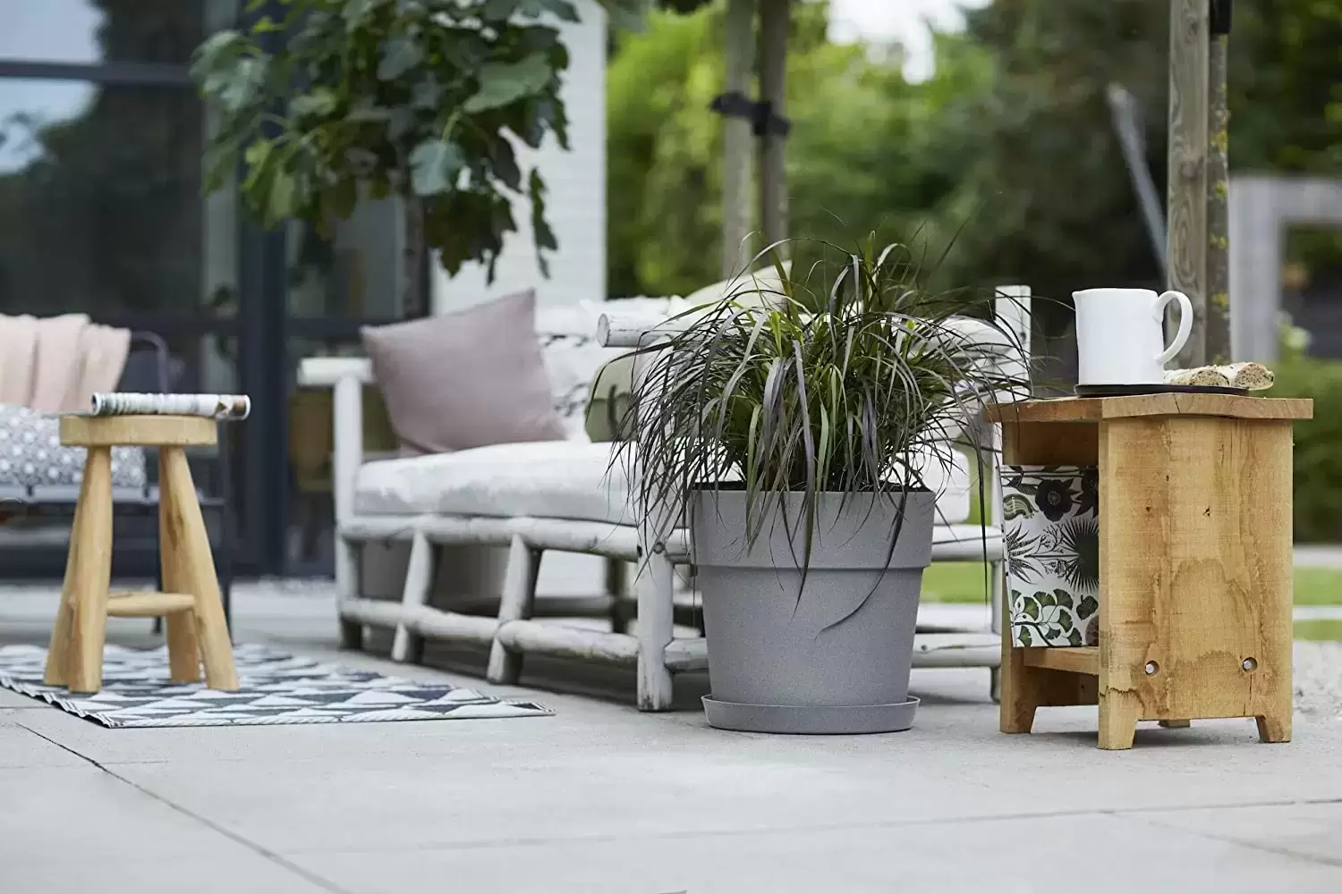 Elho® Vibia Straight Round 30cm Living Concrete 6 Elho® Vibia Straight Round 30cm Living Concrete - Image 4